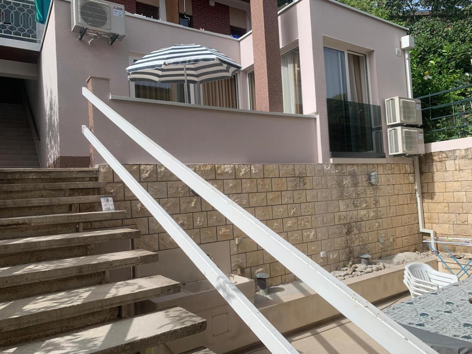Rozita Seaside Relax Apartments بودغورا المظهر الخارجي الصورة